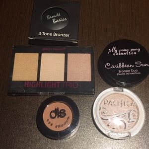 Eyeshadow and bronzer minis